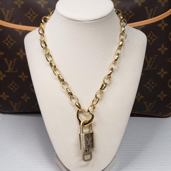 Authentic Louis Vuitton Gold Padlock Pendant w/ unbranded Stainless Steel Chain - Picture 1 of 11